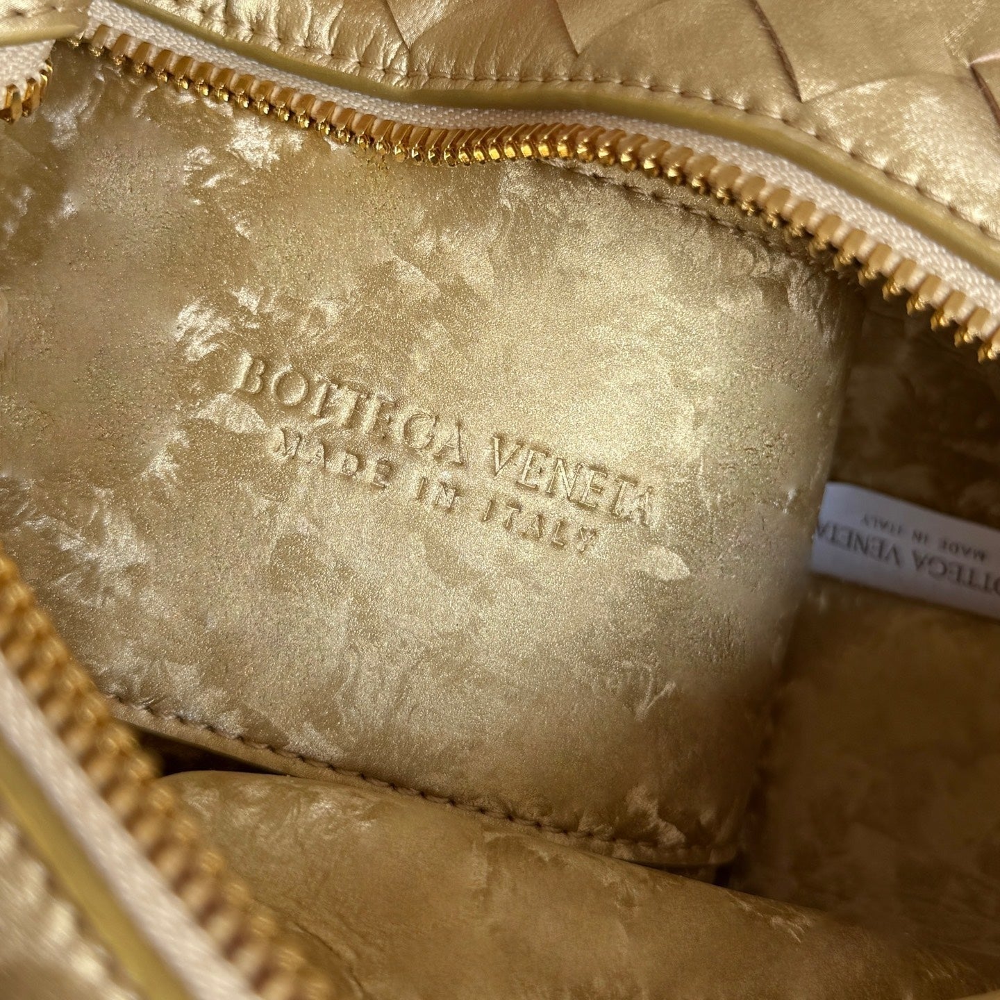 Bottega Veneta 2026 Loop Bag 21cm Gold Intrecciato Woven Leather 137120