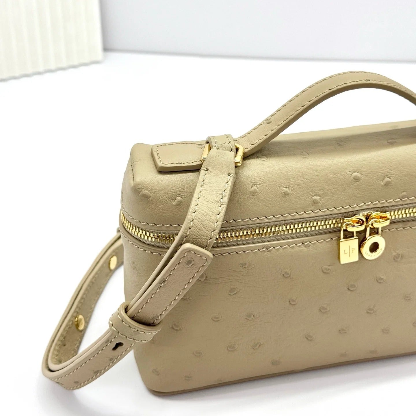 LP Extra Bag 19cm Ostrich Pattern Beige Gold Buckle Calfskin