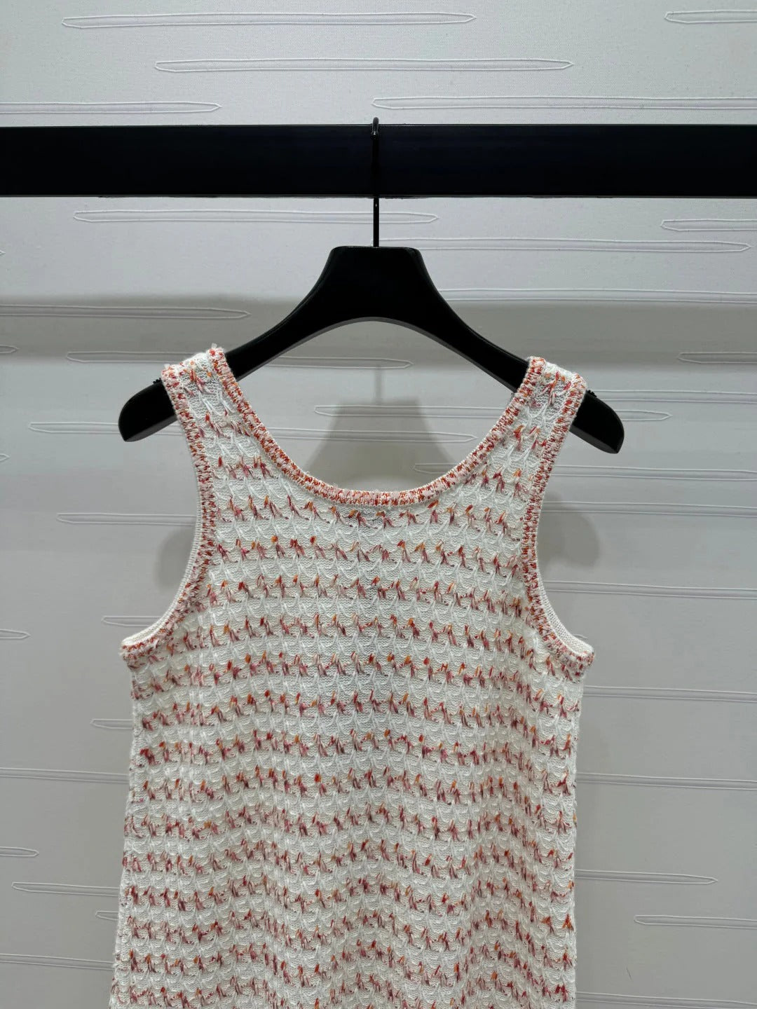 CHANEL 25S ROUND NECK KNIT DRESS WITH PEARL TAG 264026