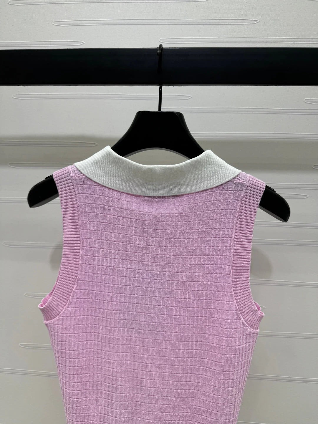 CHANEL 25S DOUBLE C LOGO KNIT COLLAR VEST 264071