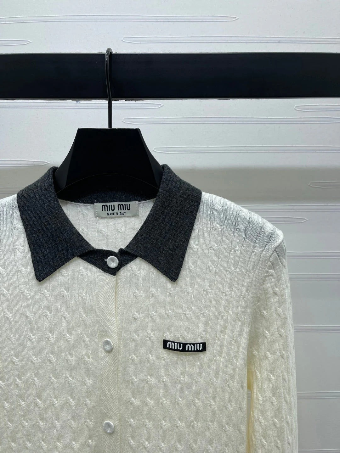 MIUMIU CARDIGAN STYLE 462