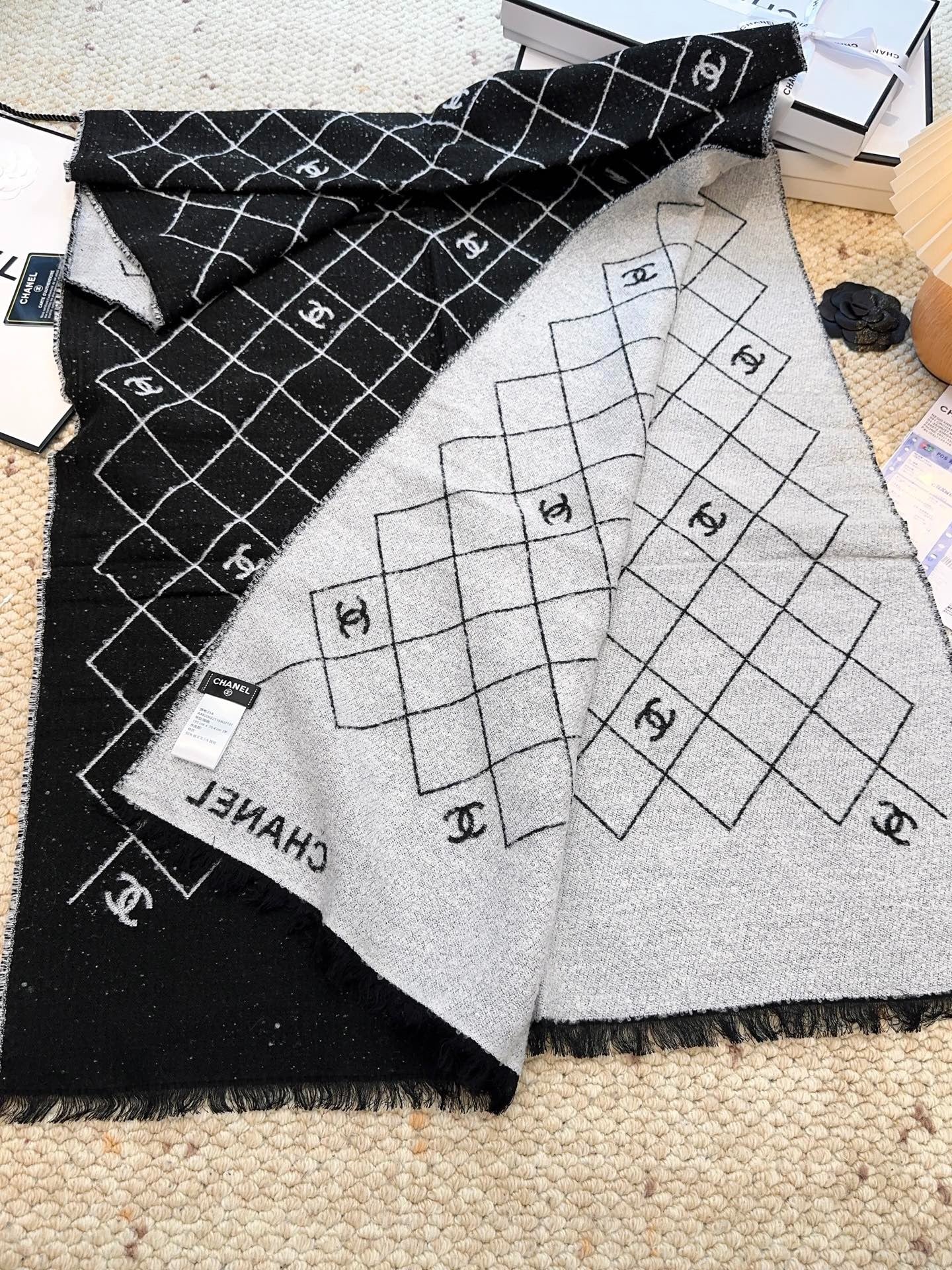 CHANEL 25S SCARF 195 CM IN CASHMERE 942782