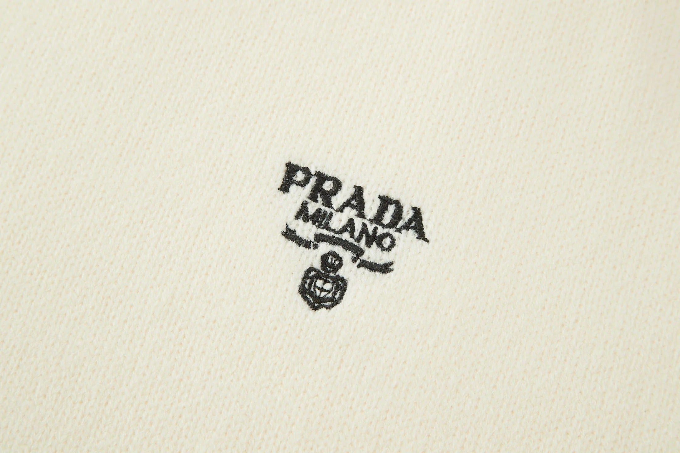 PRADA 25S PULLOVER SWEATER 252