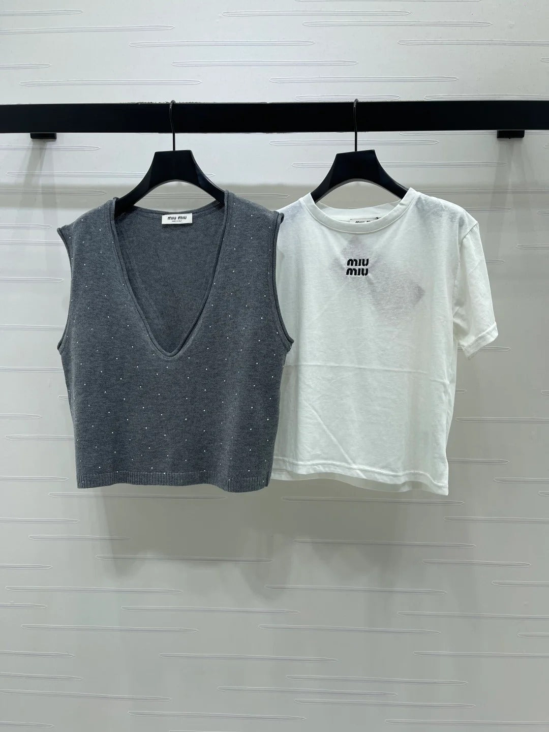 Miumiu 2026 V-neck Knitted Vest And T-shirt Polyamide Wool