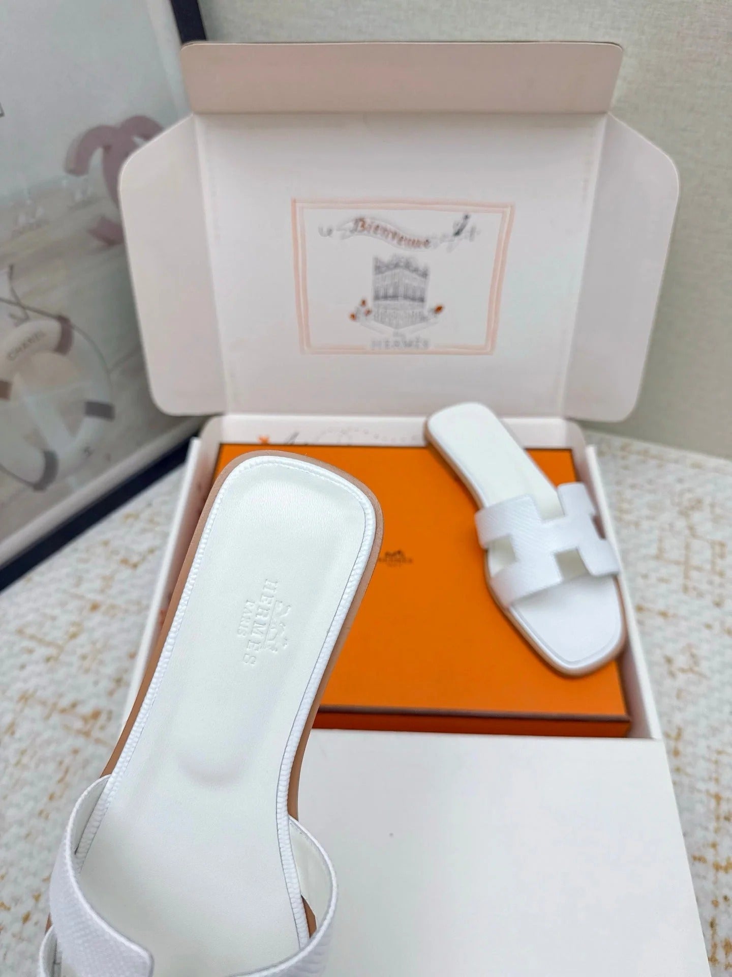 HM 26ss Oran Sandals White Cowhide 625040