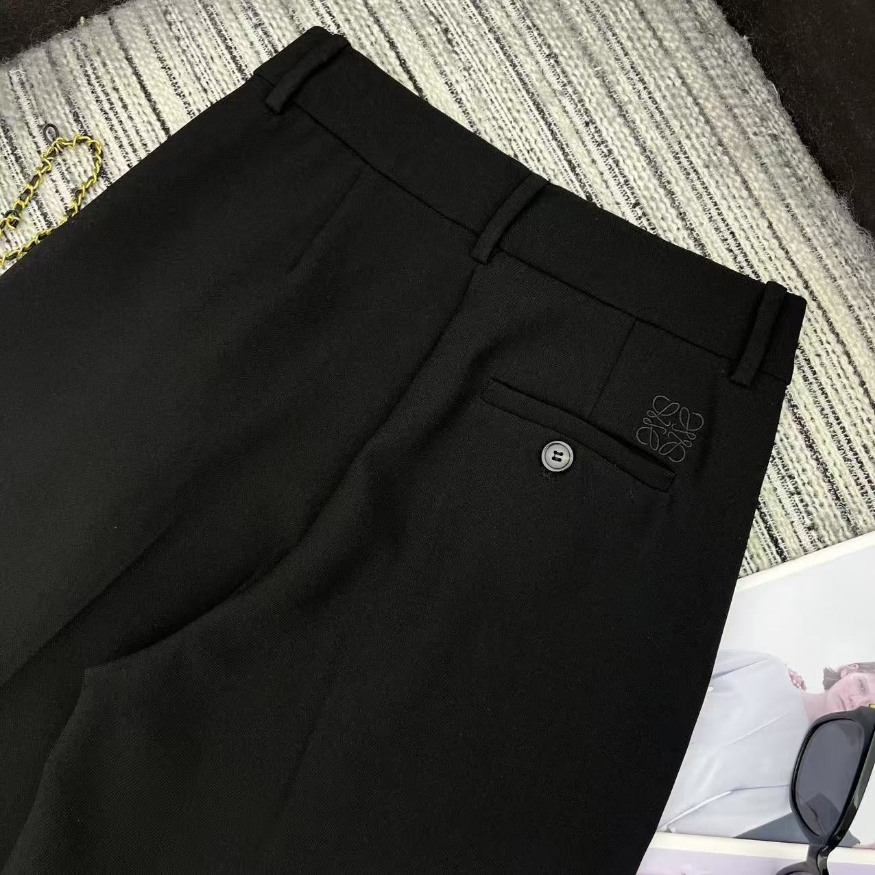 LOEWE STRAIGHT-LEG PANTS WITH EMBROIDERED LOGO 274390