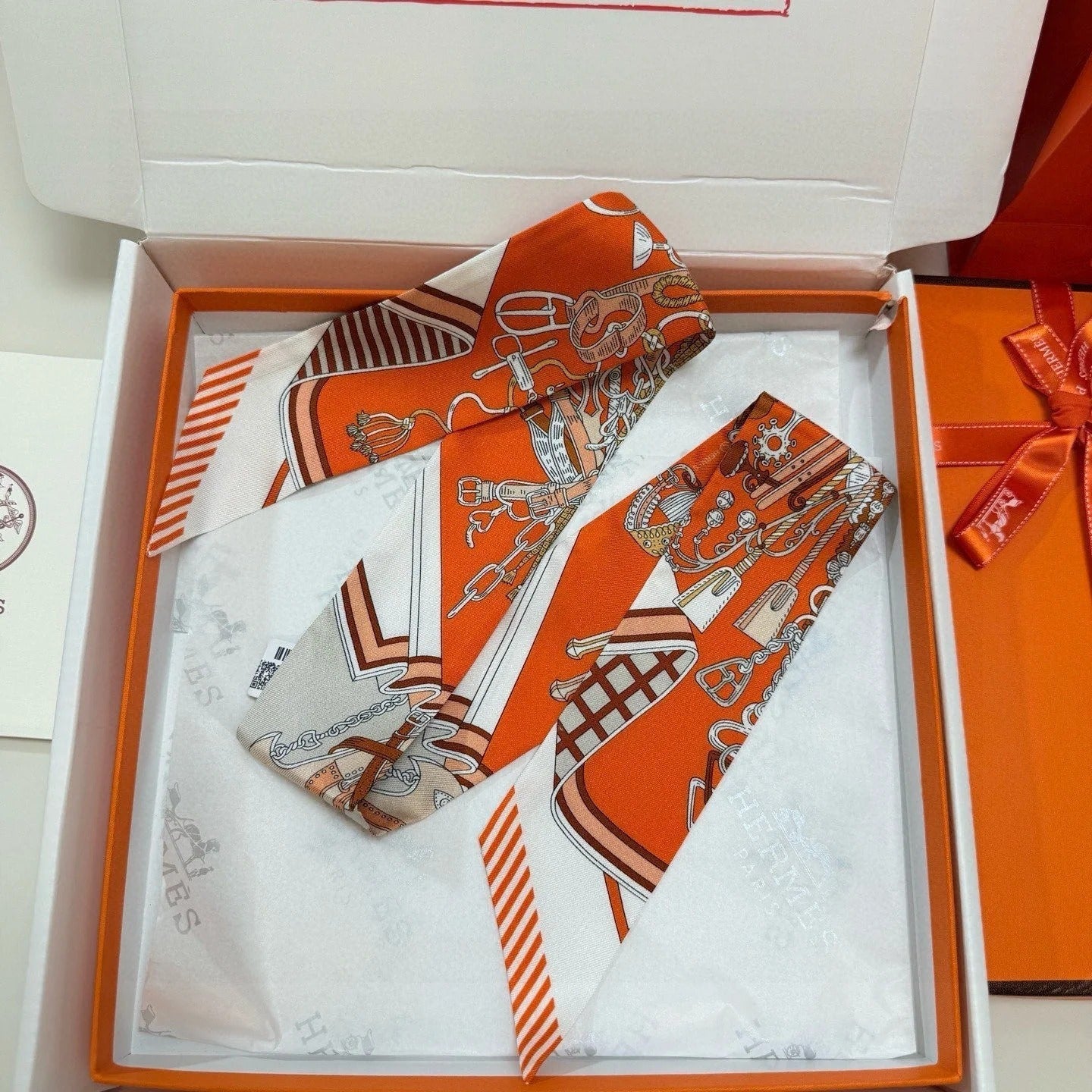 HERMES 25S SCARF 90 IN SILK 853147