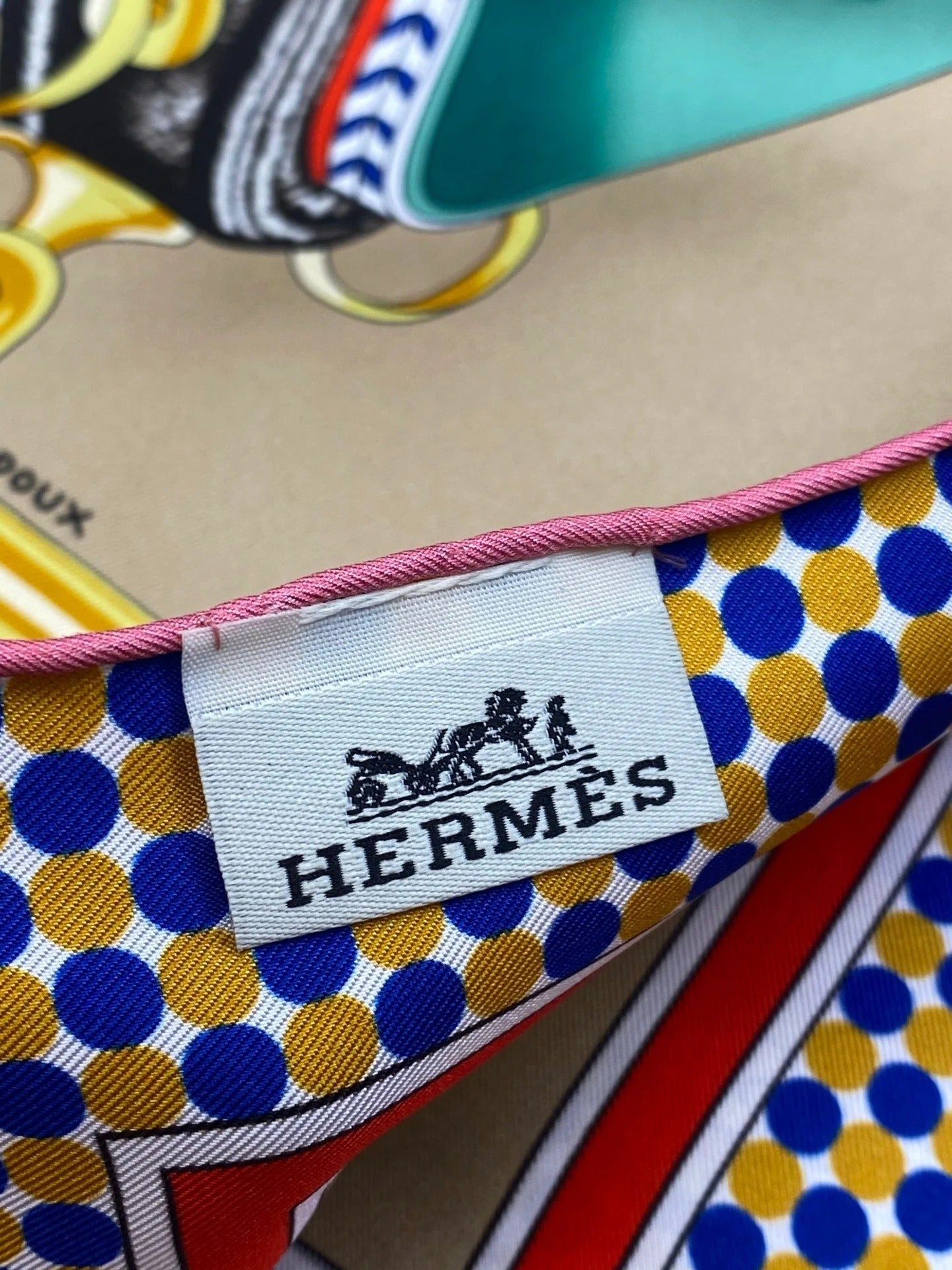 HERMES 25S SCARF 90 IN SILK 709678