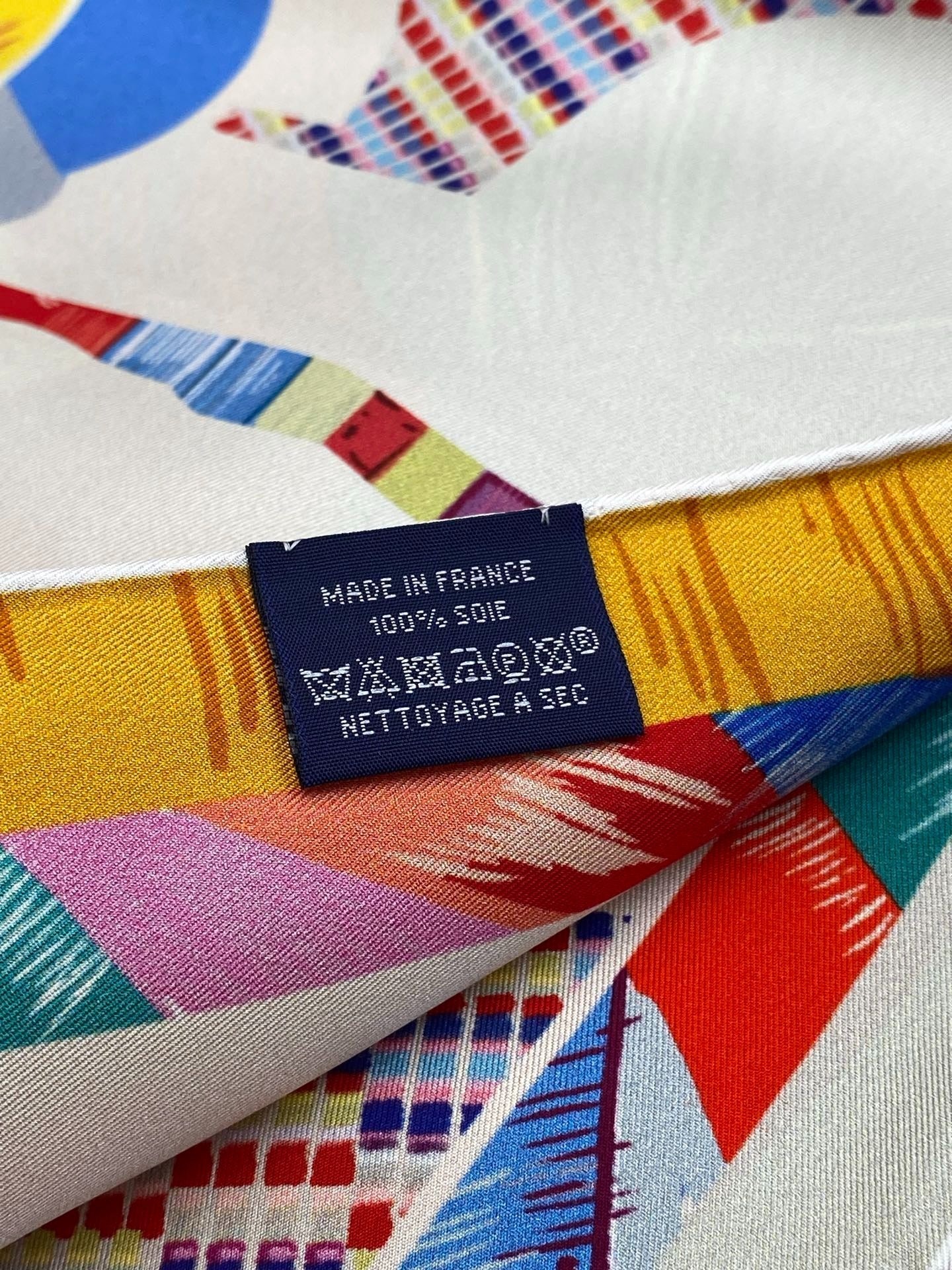 HERMES 25S SCARF 90 IN SILK 718483