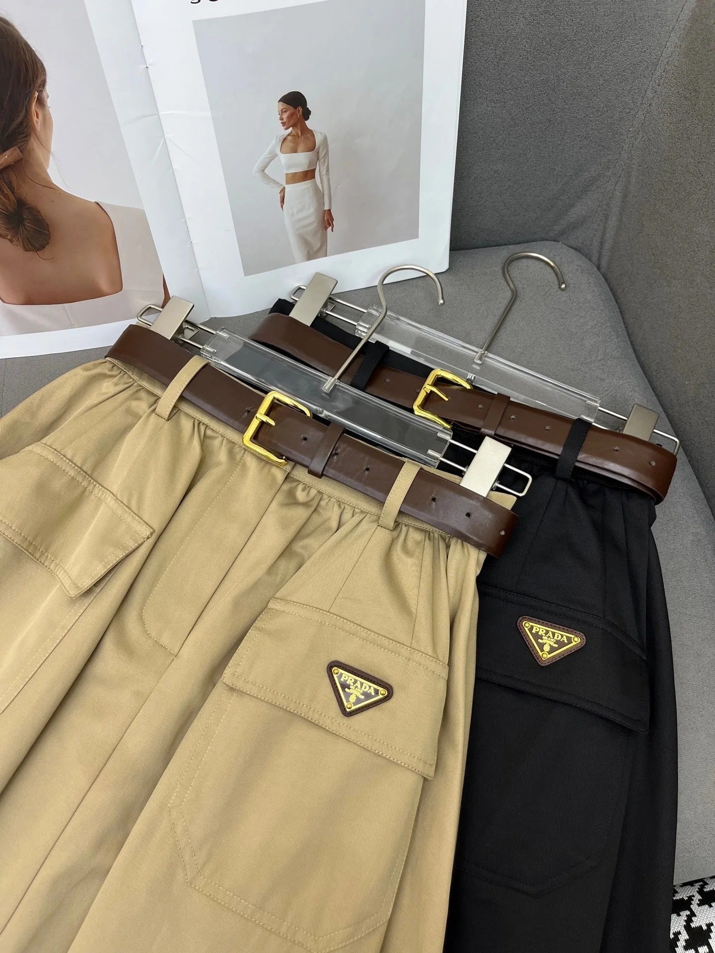 PRADA NEW STYLE PLEATED SKIRT WITH TWO POCKETS 245884
