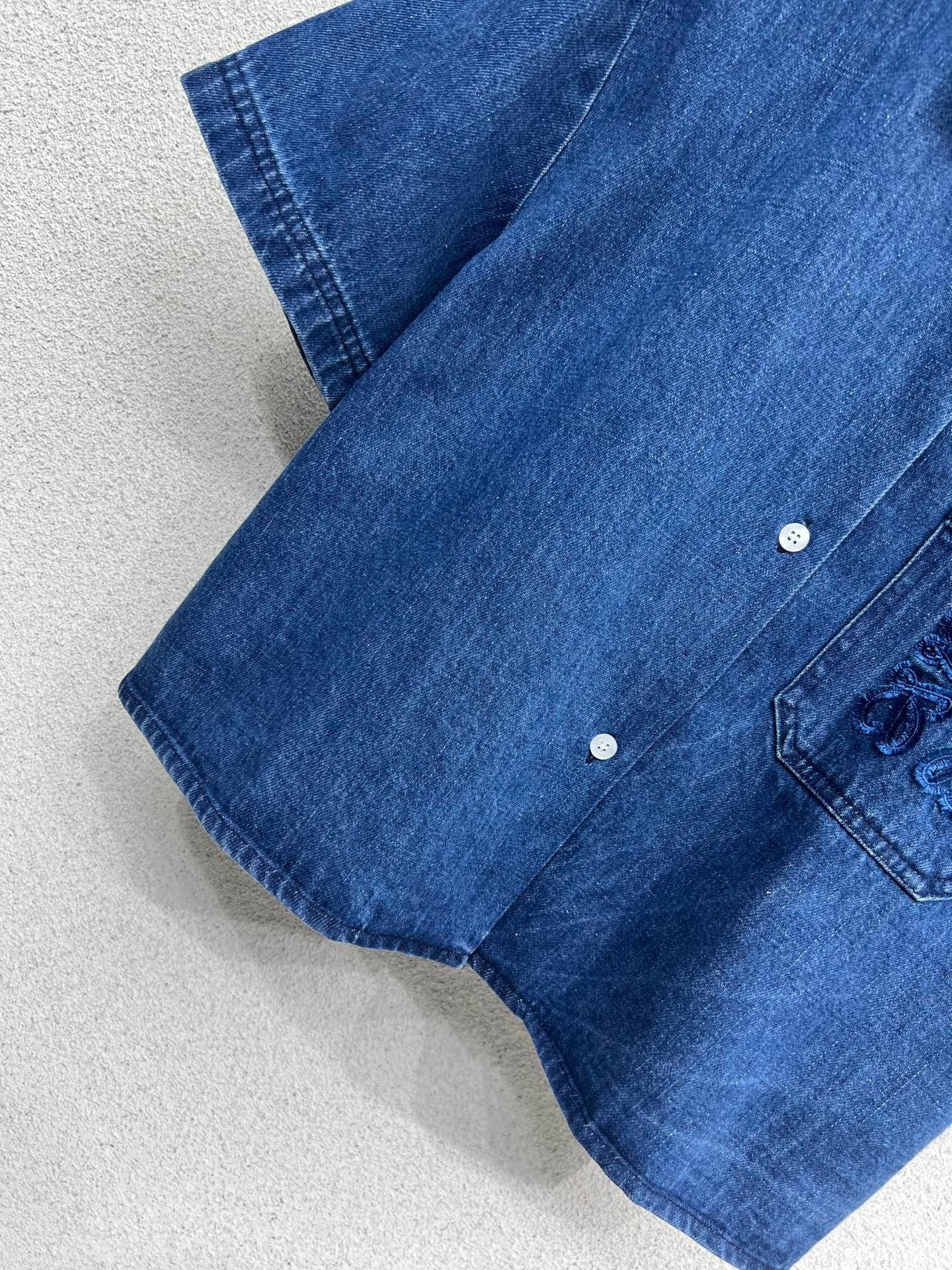 LOEWE SHORT-SLEEVE DENIM SHIRT 269343