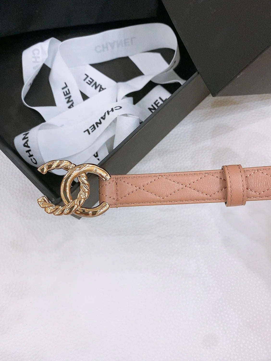 DOUBLE C BELT 20MM IN SAVANNA BROWN CALFSKIN WITH QUILTED STITCHING SPIRAL GOLD BUCKLE