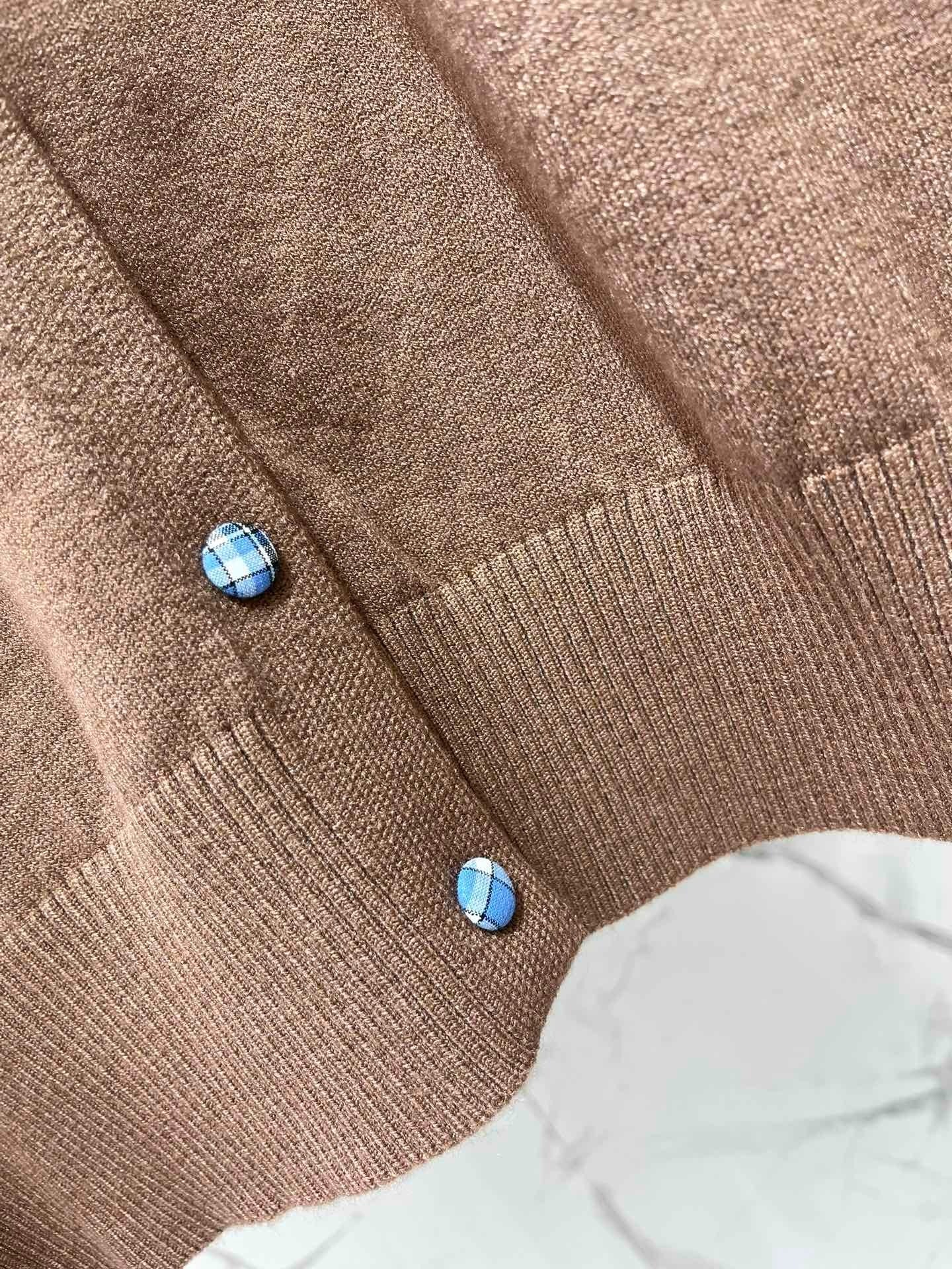 MIUMIU CARDIGAN STYLE 259