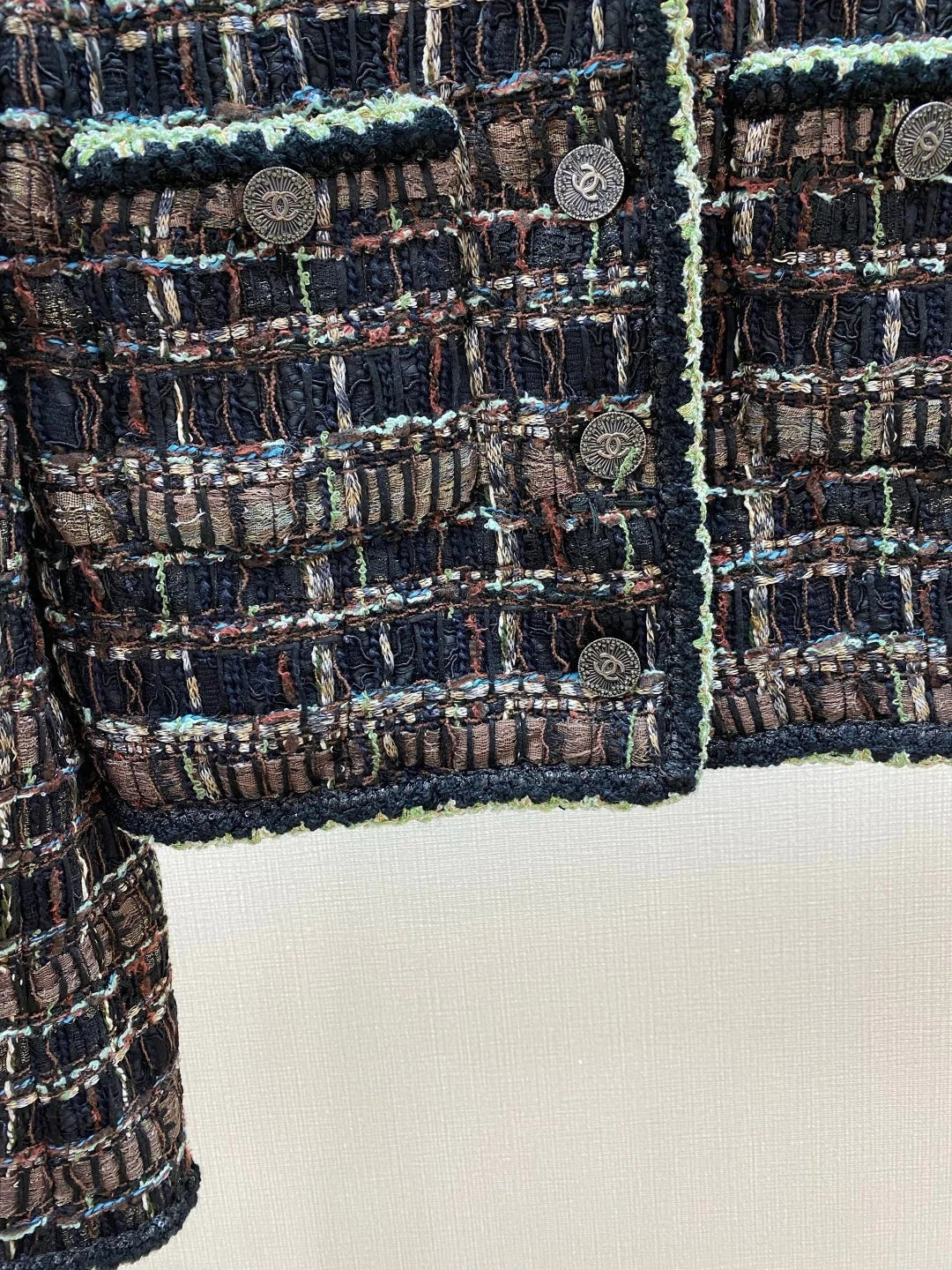 CHANEL 25S TWEED JACKET STYLE 156