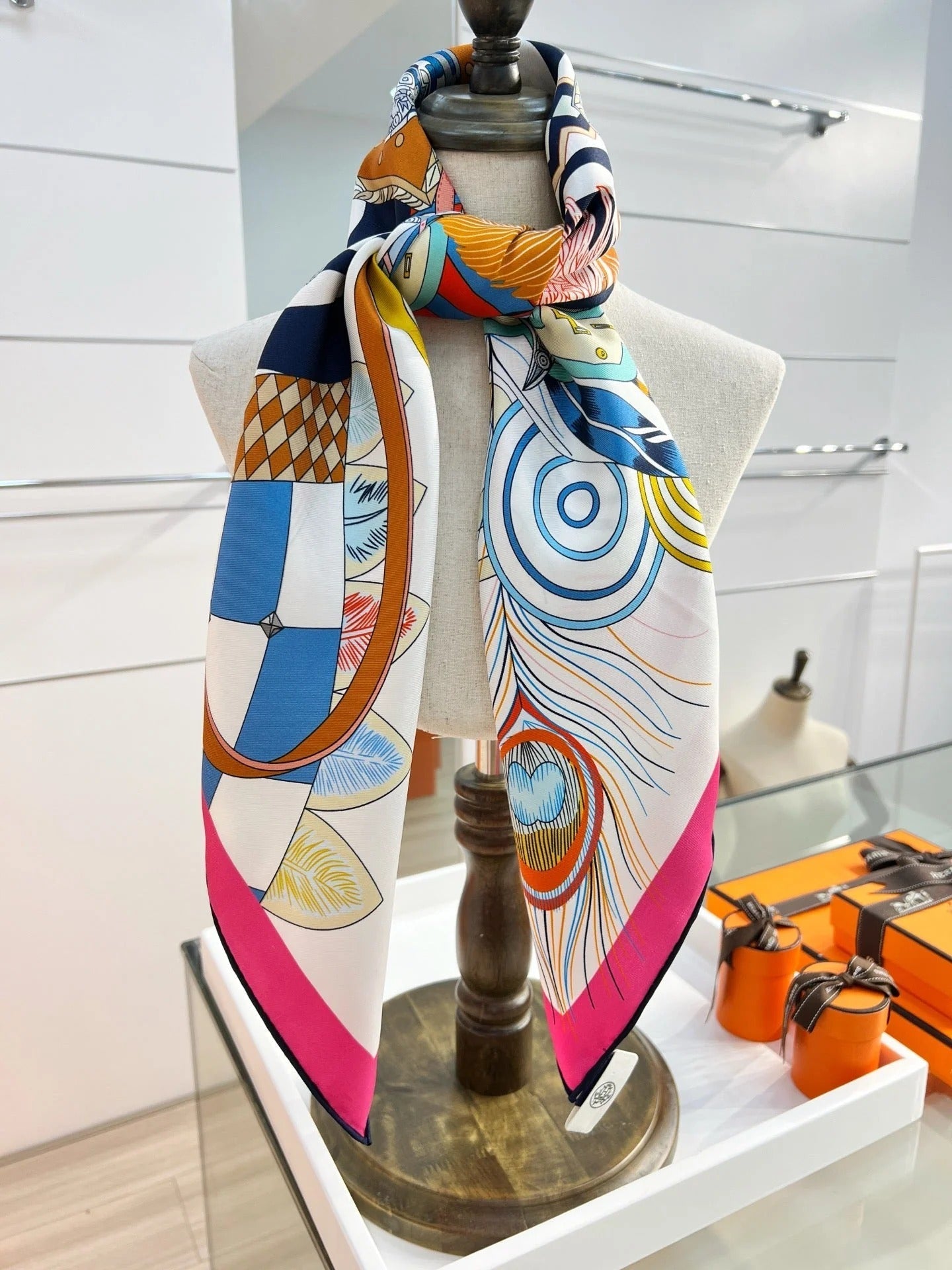 HM 26s Horse Scarf 90 Beige Blue Colorful Cashmere Silk 139218