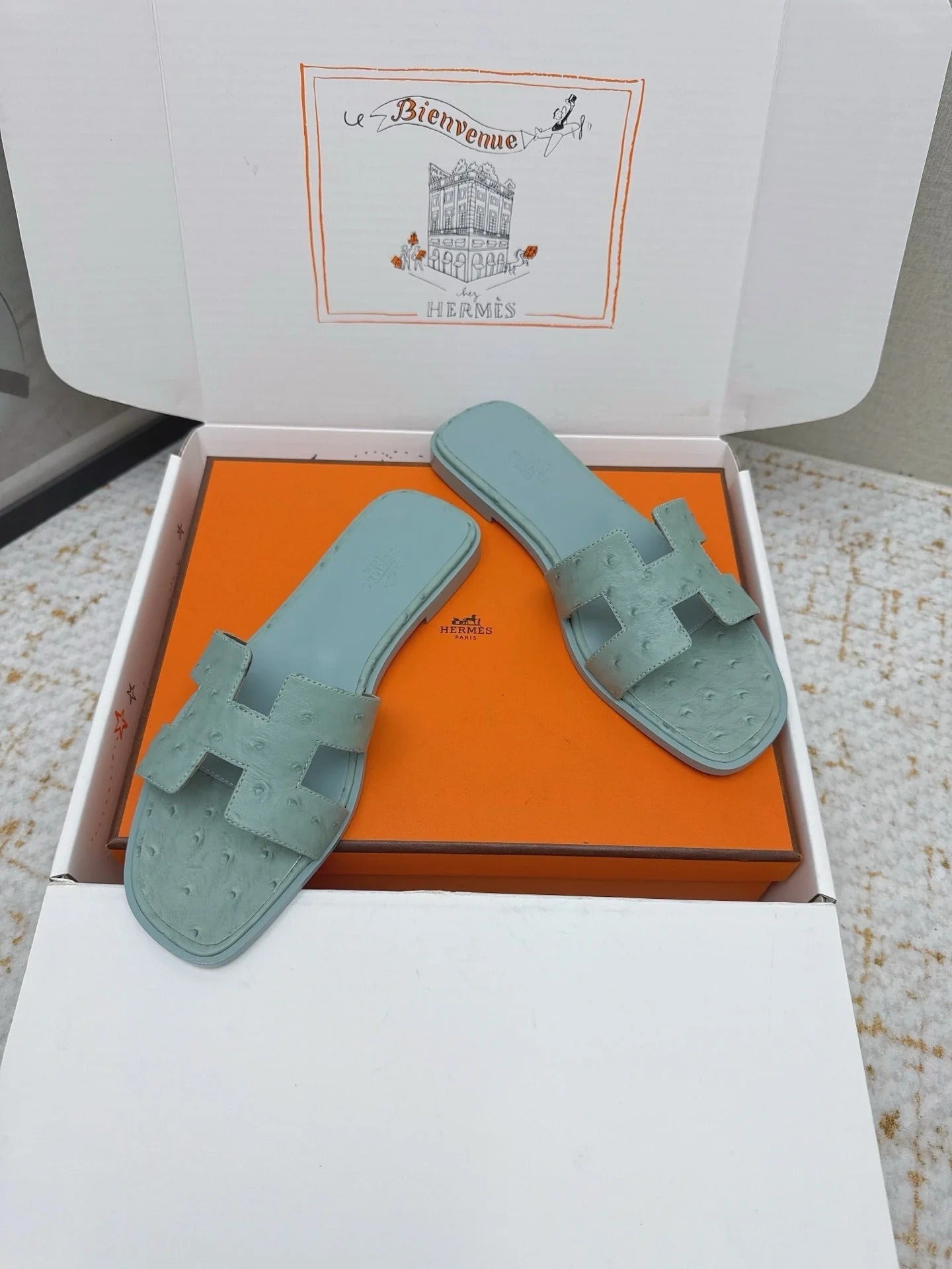 HM 26ss Oran Sandals Sage Green Ostrich Leather 625101