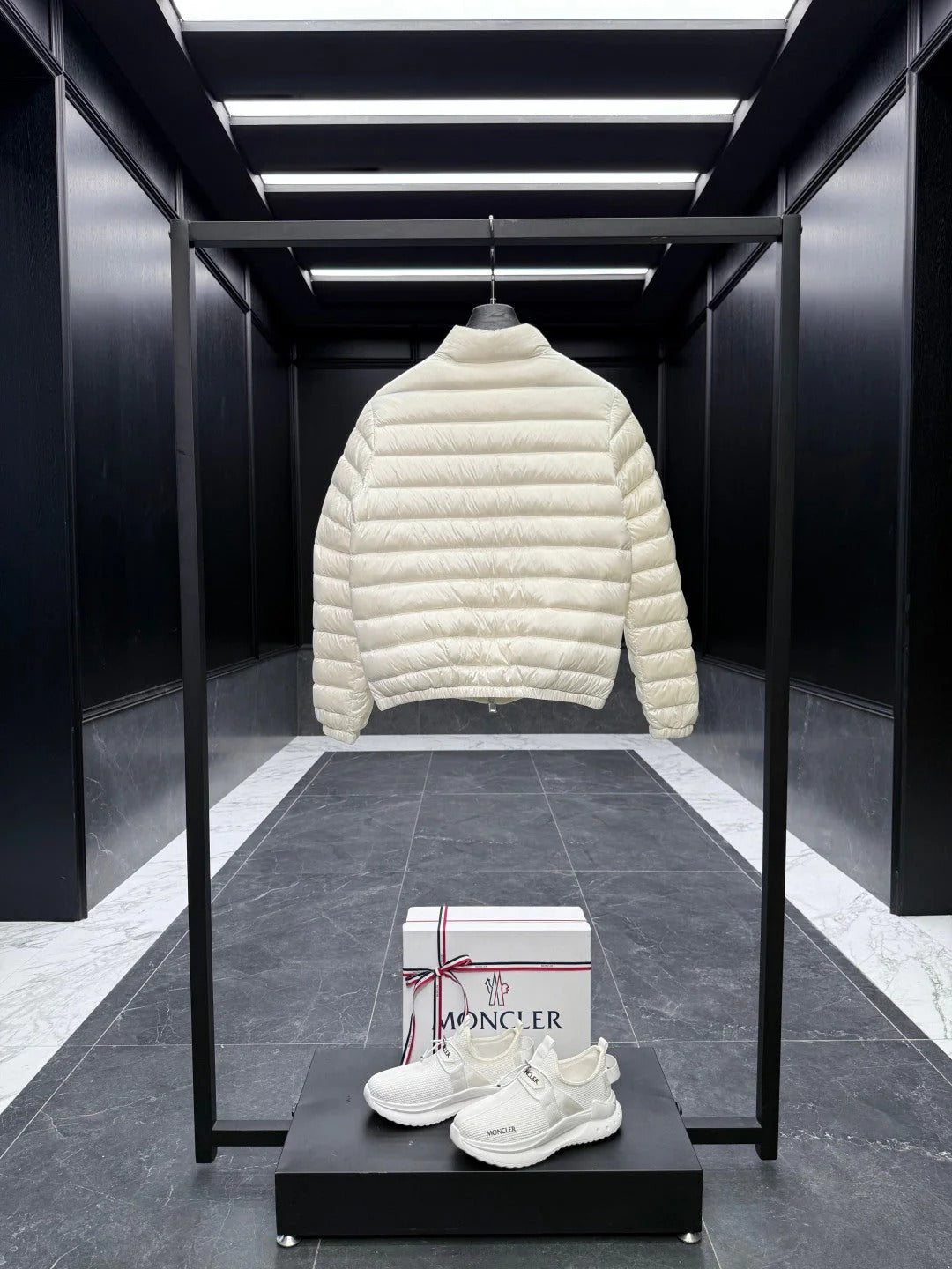 MONCLER 25S JACKET 025