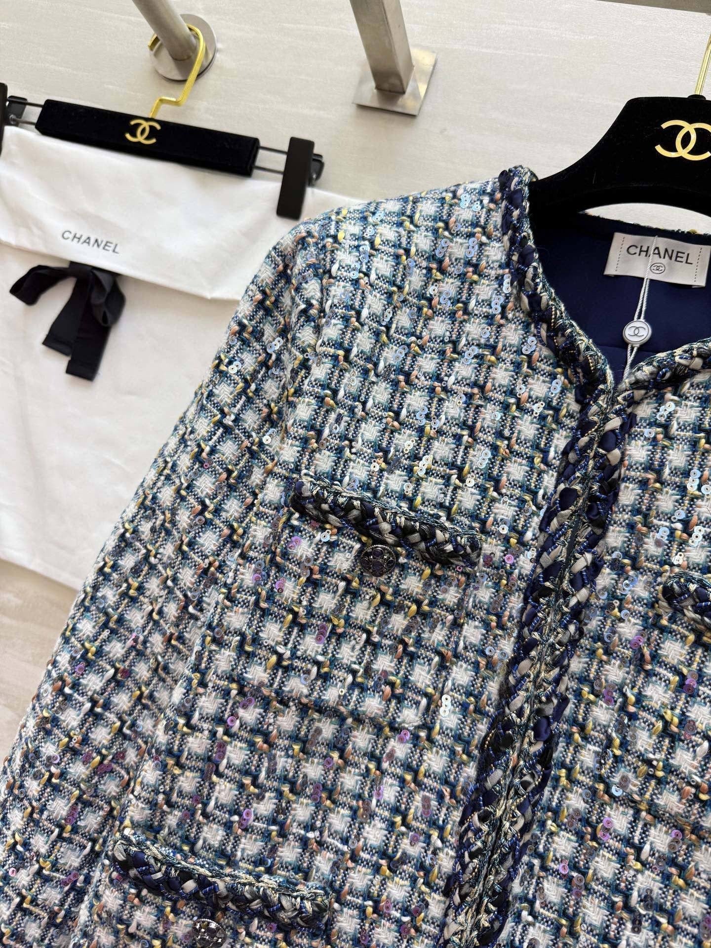 CHANEL 25S TWEED JACKET 477