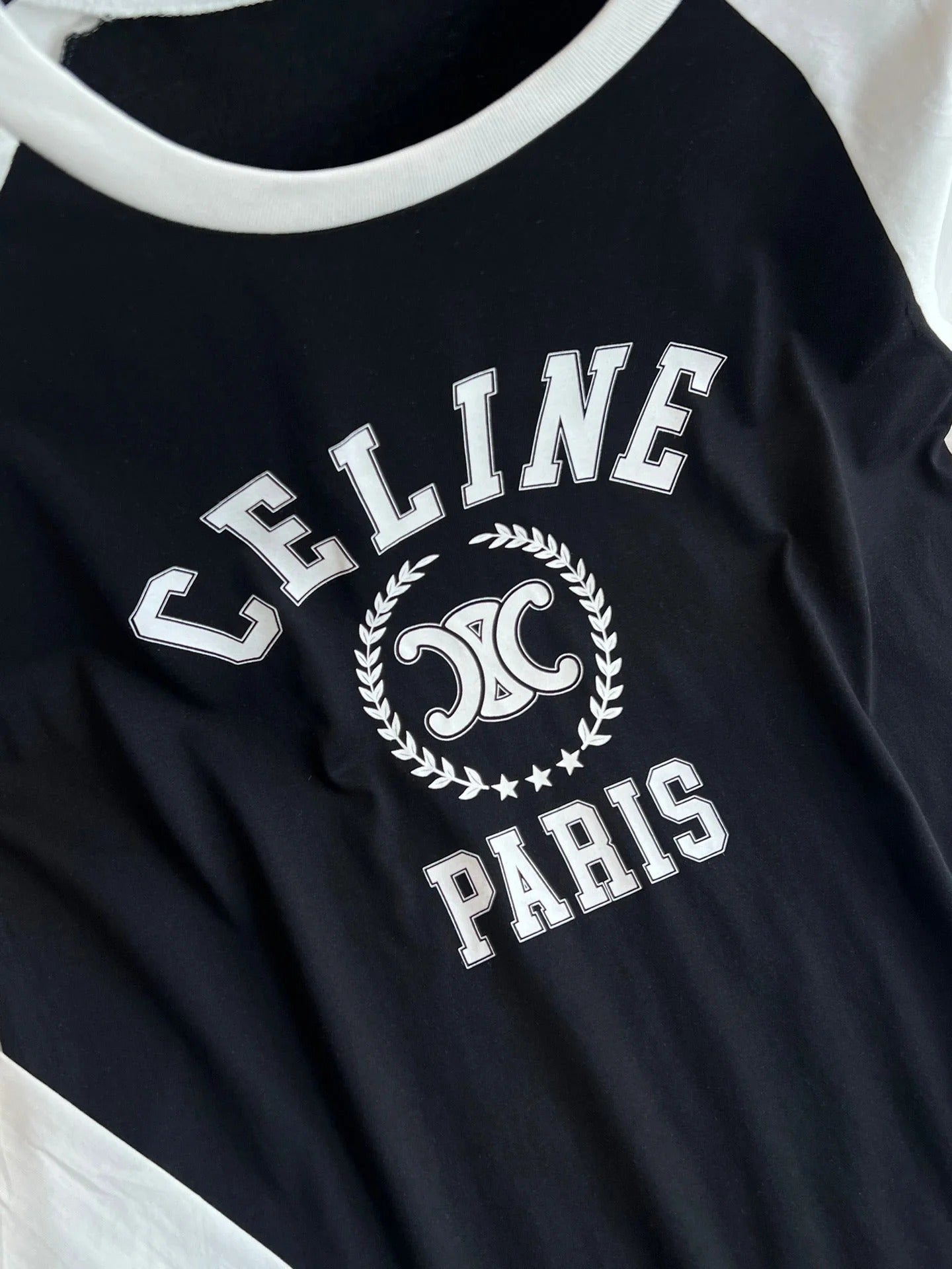 CELINE LONG SLEEVE PRINTED T-SHIRT 275643