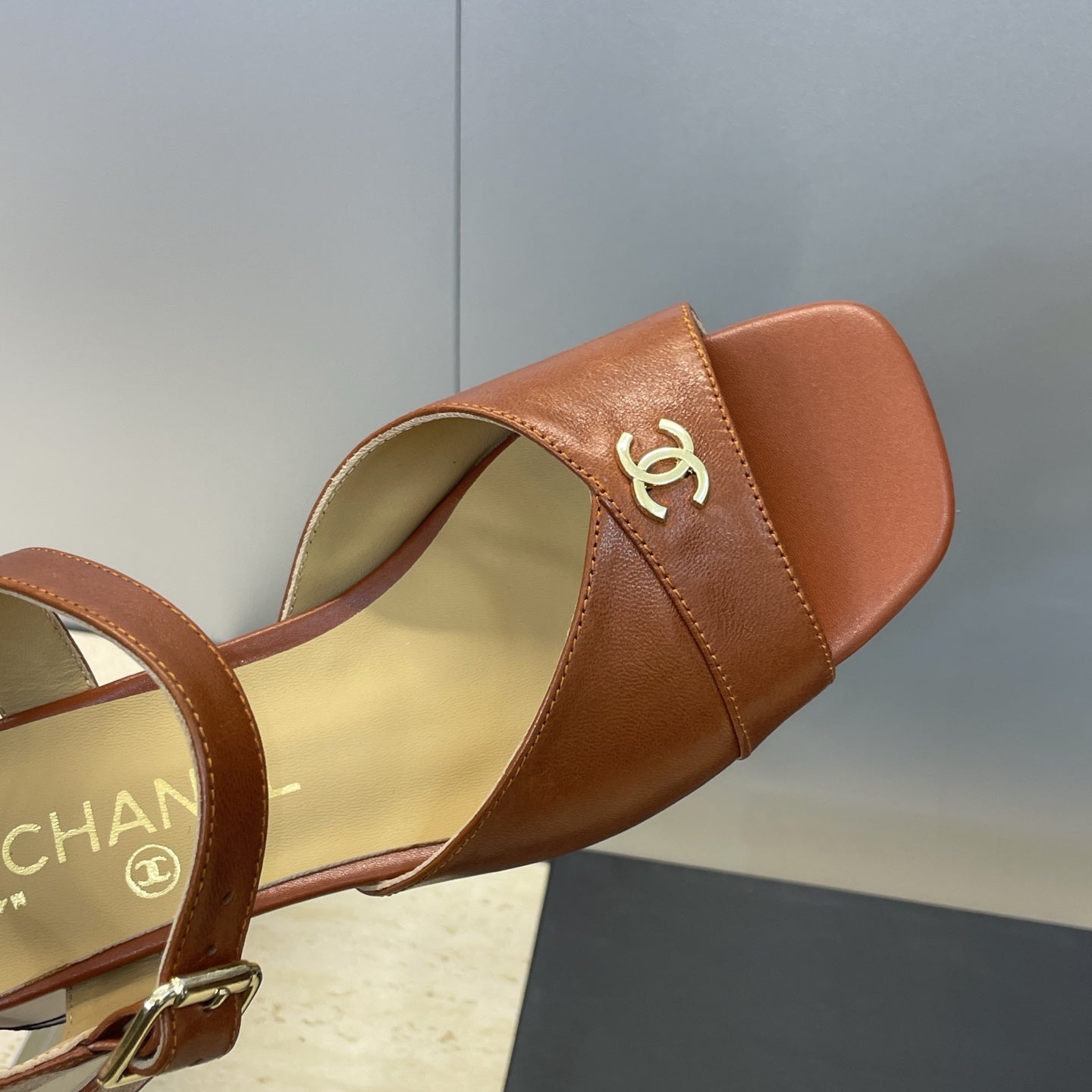 CC 26 Heeled Sandal 45mm Brown Beige Sheepskin 607474