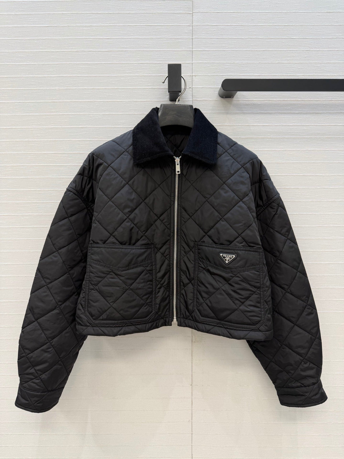 Prad 26FW Diamond-Quilted Cropped Jacket Corduroy Collar Polyester 440516
