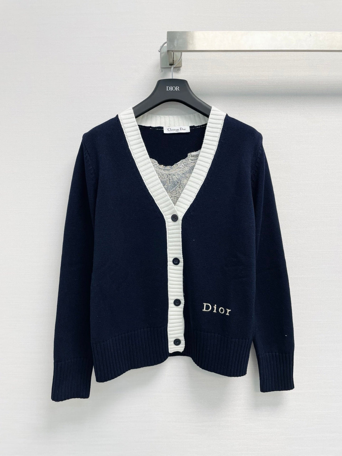 CD 26FW V-Neck Logo-Embroidered Knit Cardigan Wool 440380