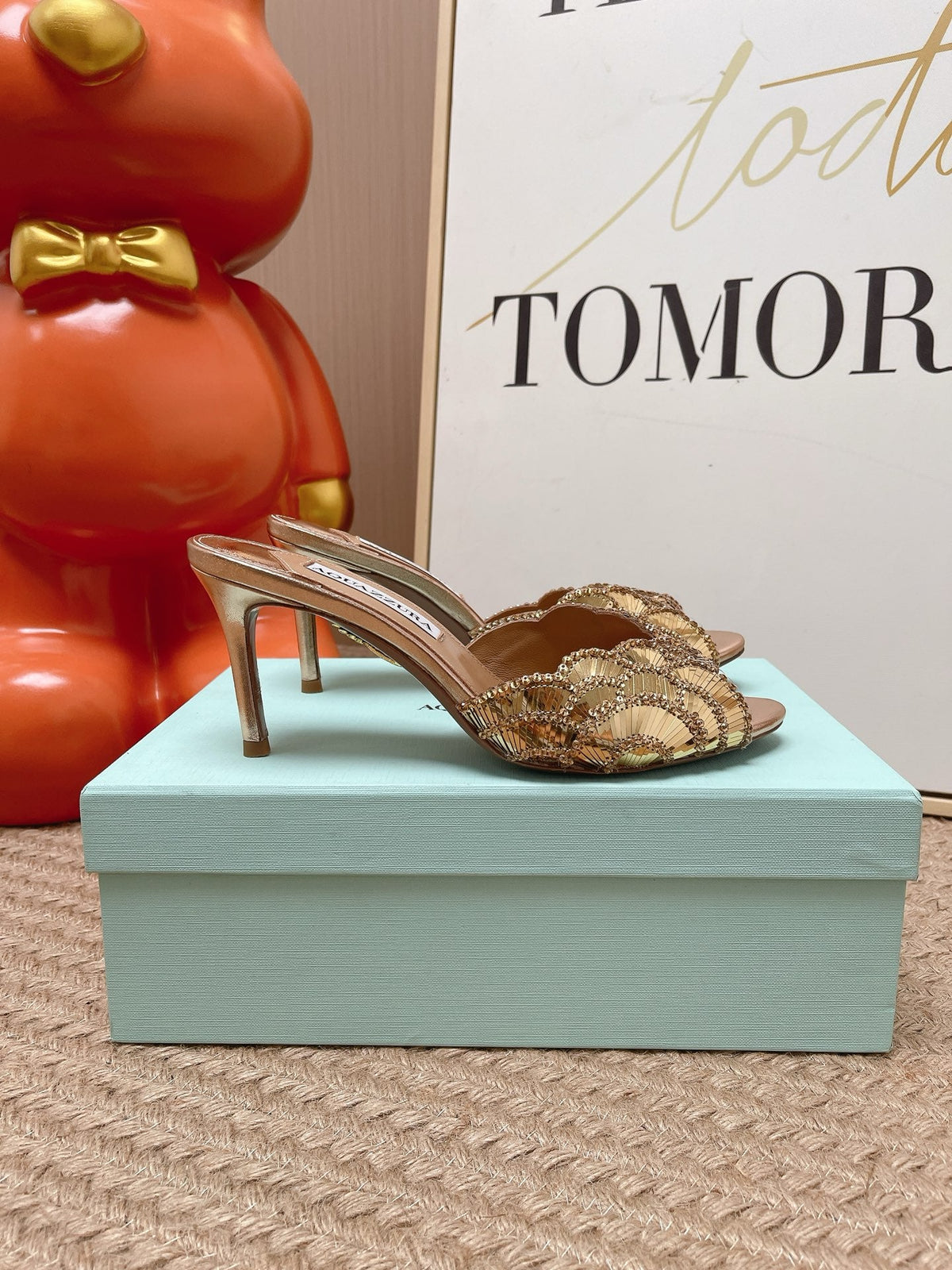 Aquazzura 26S Gatsby Mules 10.5cm Light Gold Sequined