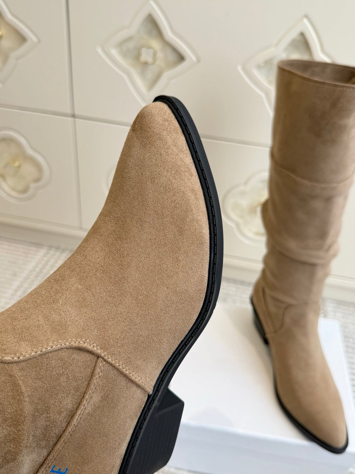 Loewe 2026 Knee-High Boots Suede 121953