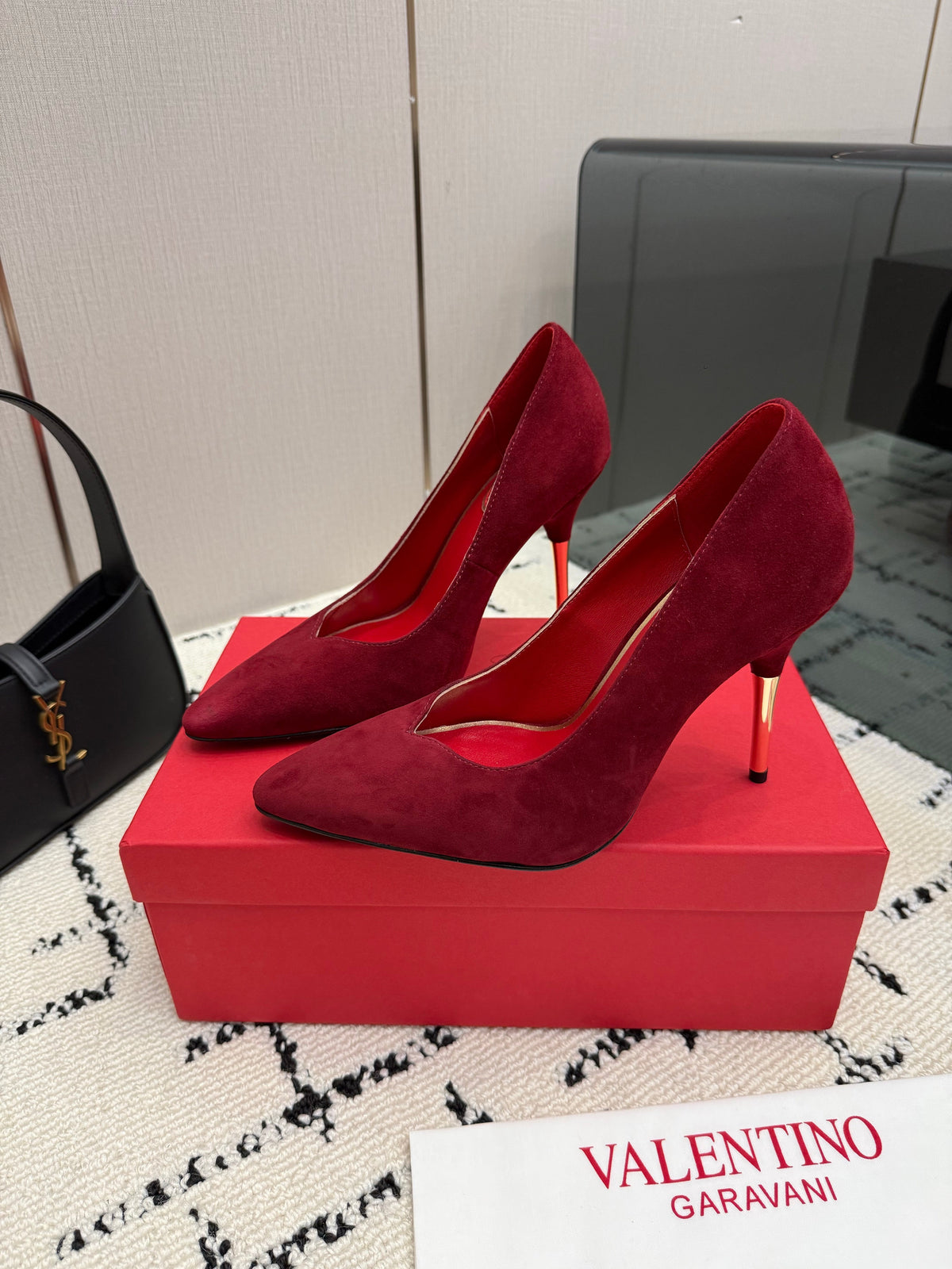Valentino 26S High Heels 10cm In Dark Red Suede