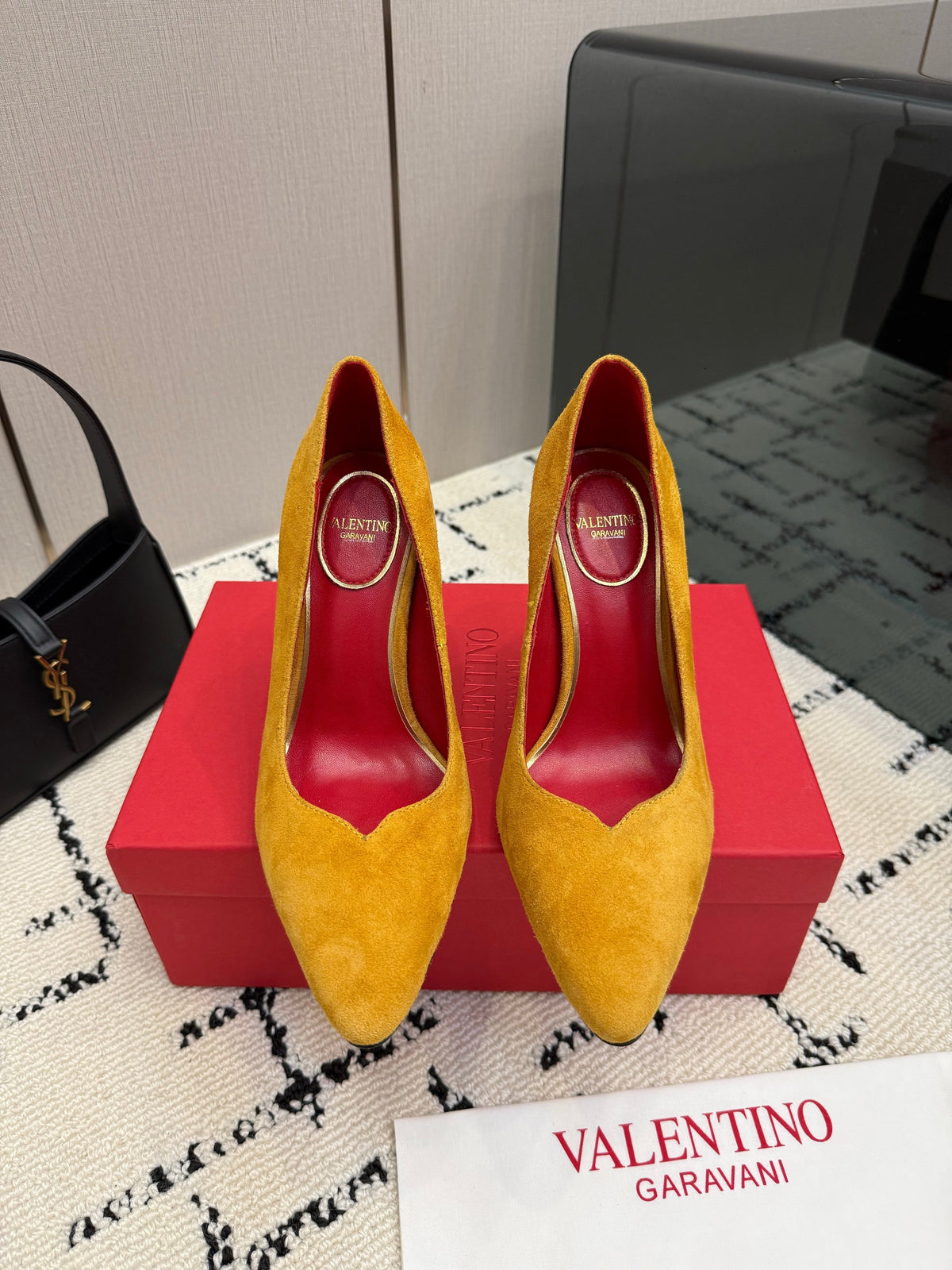 Valentino 26S High Heels 10cm In Mustard Yellow Suede