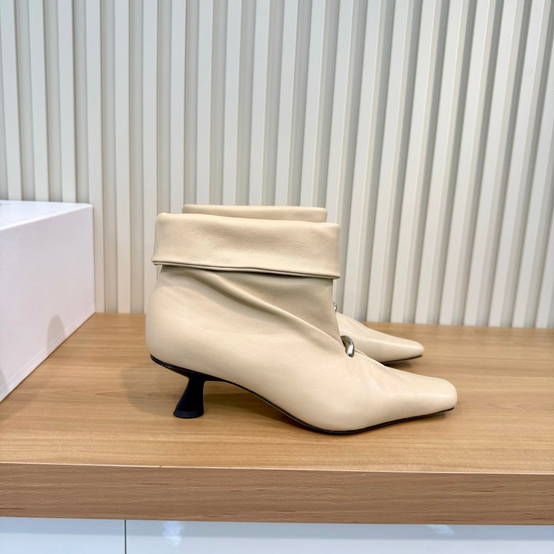 Loewe 2026 Pointed Toe Ankle Boots Leather 147542