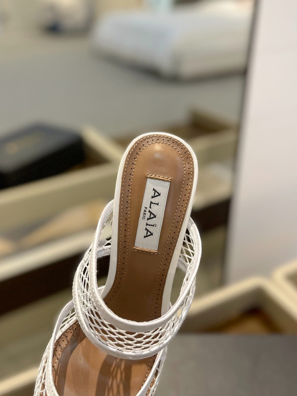 alaia mule 85 fishnet white heart lambskin