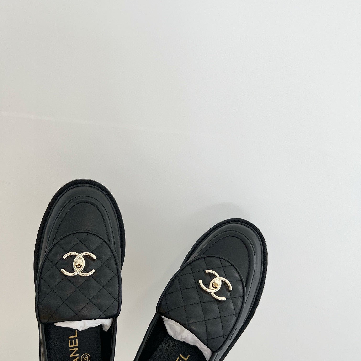 Moccasins Black Quilted Calfskin Gold CC 452983